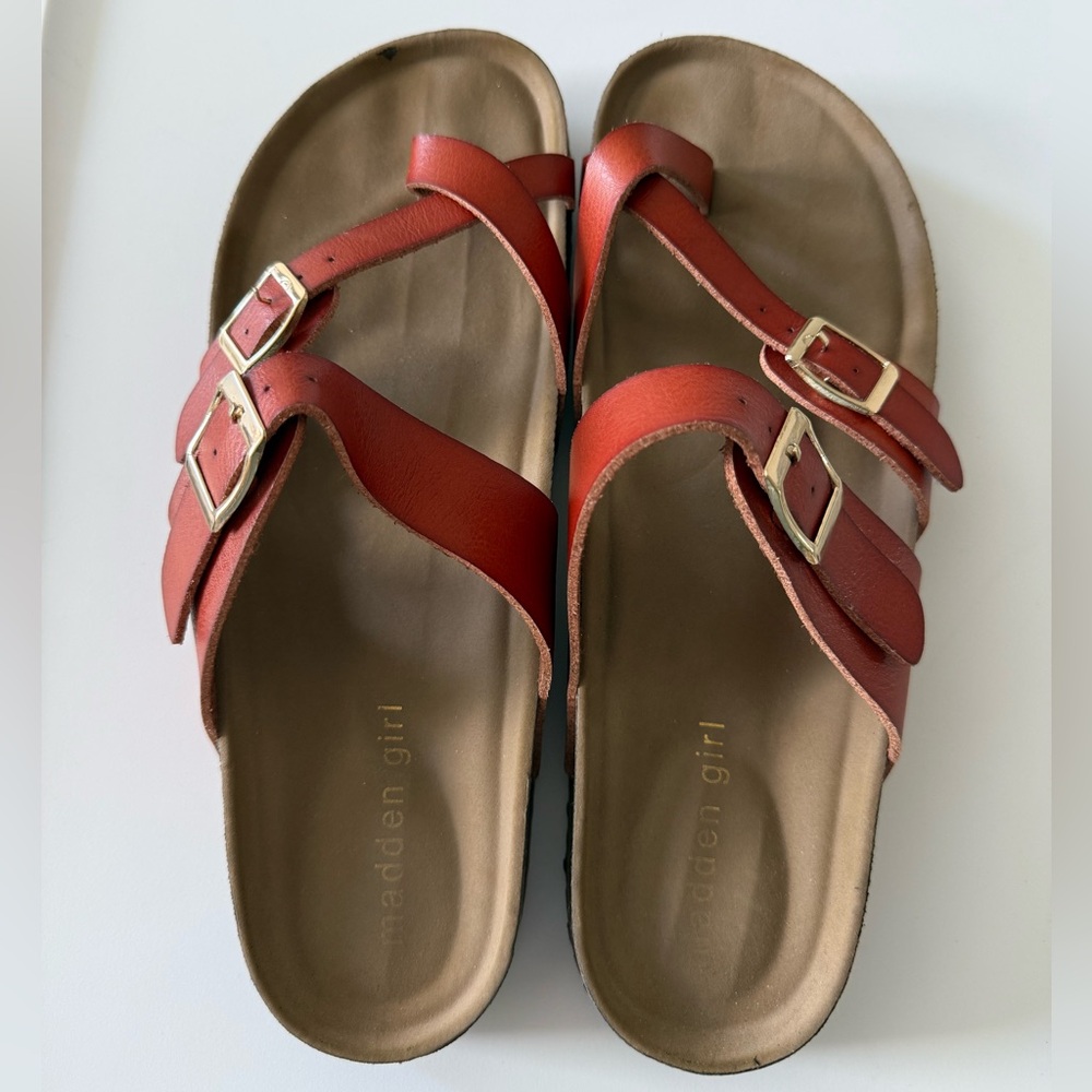 Ladies Madden Girl Bryce Footbed Sandals in cognac size 8
